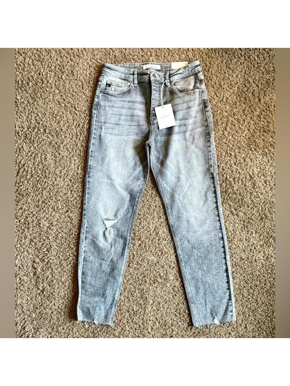 New with Tags KanCan Light Gray Skinny Jeans - Women's Size 11/29